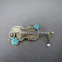 Charming violin brooch in sterling silver with turquoise marcaistes and pearls