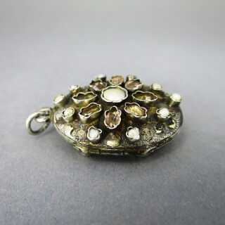 Antikes Medaillon Silber und Gold mit Topasen und Perlen Österreich Siebenbürgen