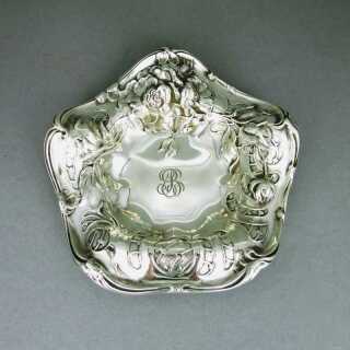 Antique Art Nouveau sterling silver tray by Simpson, Hall, Miller & Co. USA 1900