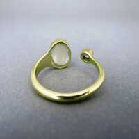 Prächtiger Damen Gold Ring mit einem ovalen Mondstein und einem schönen Brillant