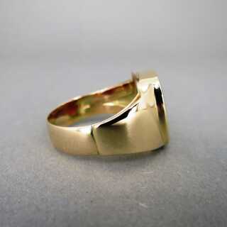 Prächtiger Herren Siegel Ring in Gold mit einer großen Karneol Platte ungraviert