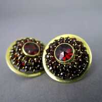 Herrliche runde Ohr Clips in Gold Double mit unzähligen roten Granatsteinen