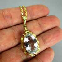 Late Art Deco pendant with aquamarine and chain in gold Germany 30s 40s