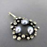 Modernist Damen Anhänger in Silber mit barocken Perlen in...