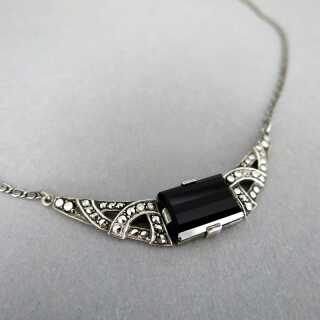 Beautiful Art Deco silver necklace with black onyx cabochon and marcasites 