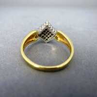Eleganter Damen Ring in Gold mit funkelnden Diamanten
