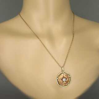 Huge floral pendant with chain in red gold flower center filled with diamonds 