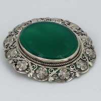Magnificent Art Nouveau brooch with cloverleaf decoration set with large agate