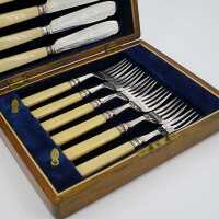 Rare fish cutlery for 6 people with original oak box around 1930