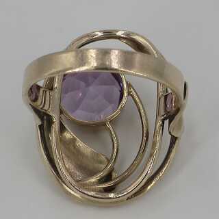 Special amethyst ring in floral design around 1950