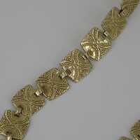 Antique necklace in gold with delicately embellished refile decoration around 1920
