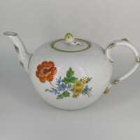 Porzellan Teekanne aus Meissen mit Blumendekor