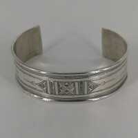 Beautifully chased bangle in 925 / - silver handmade