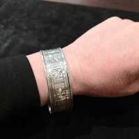 Beautifully chased bangle in 925 / - silver handmade