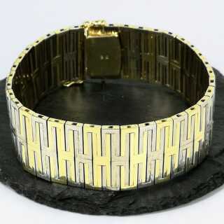 Gold bracelet in white and yellow gold in op art style from 1969