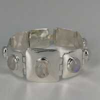 Modernes Armband in Silber mit ovalen Mondstein Cabouchons