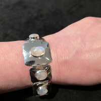 Modern bracelet in silver with oval moonstone cabouchons