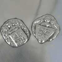 Prachtvolle runde Pillen Dose in Silber mit Wappendekor