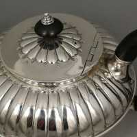 Klassizistische Teekanne in Silber London/ England 1827