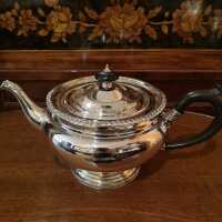 Teekanne in Sterling Silber aus London 1886