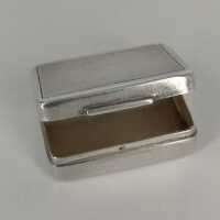 Antique flat rectangular pill box in silver