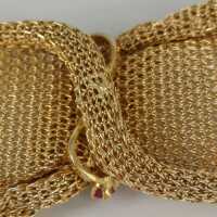 Herrliches elegantes Gold Mesh Armband in 750er Gold mit pinken Saphiren