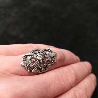 Rare Art Nouveau womens ring with diamond roses in gold and silver