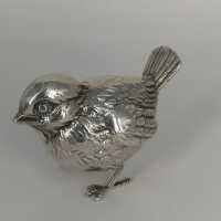 Small, detailed shaped garden bird in solid silver