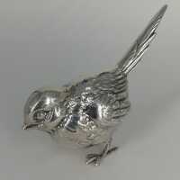 Detailed shaped garden bird in solid silver