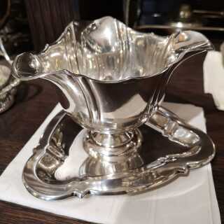 Triangular sauce boat with plate in solid silver from Denmark