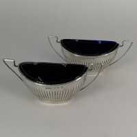 A set of 2 Victorian Salirs (salt bowls) in sterling silver