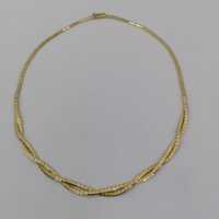 Elegant necklace in gold with square elements from the 1970s