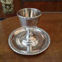 Beautiful silver egg cup with a fixed plate from Italy around 1940