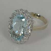 Magnificent white gold ring with a large aquamarine and...