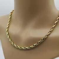 Elegant anchor chain in 585 gold with flattened links