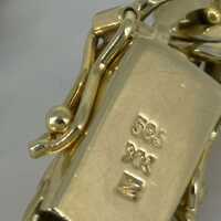 Garibaldi bracelet in gold by Wilhelm Müller