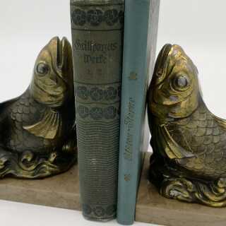 Pair of bookends with fish made of zamak on a marble base