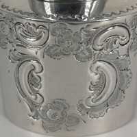 Antike Blumendekorierte Teedose in massivem Silber von 1895 