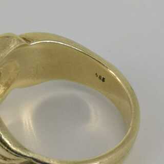 Goldsmiths ring with owl motif in gold for women and men