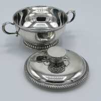 Porridge bowl with lid in solid silver from Harrods /...