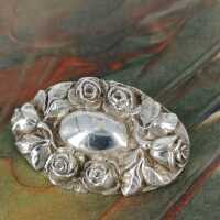 Beautiful art nouveau brooch in silver with roses decoration handmade
