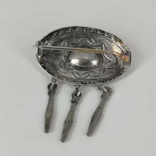 Brooch in silver with amethyst in Nordic design
