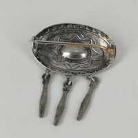Brosche in Silber mit Amethyst im nordischen Design