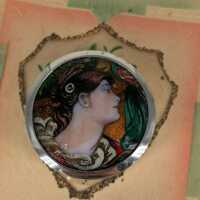 Art nouveau box in silver with finest enamel painting