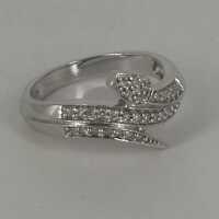 Vintage Ladies Snake Ring in White Gold Set with Diamonds