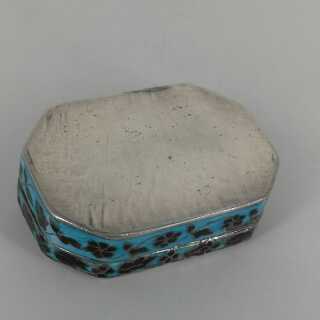 Antique Snuff Box in Silver, Tortoiseshell and Enamel