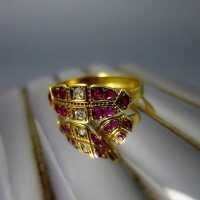 Antiker Goldring mit Rubinen und Diamanten