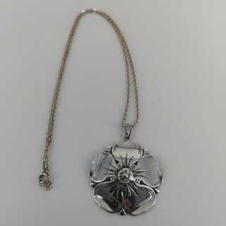 Fancy Vintage Designer Anemone Pendant with Chain in Silver