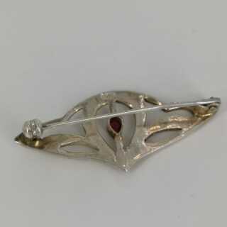 Handmade Art Nouveau Brooch in Silver with Ruby around 1900