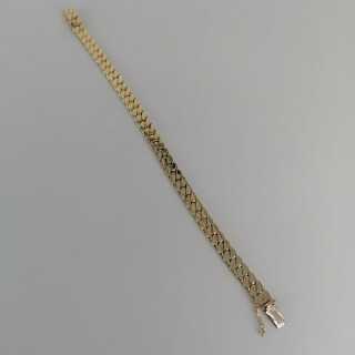 Elegant vintage solid gold curb chain bracelet